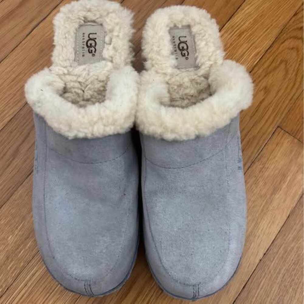 UGG Sheepskin Wooden Clogs Size 8